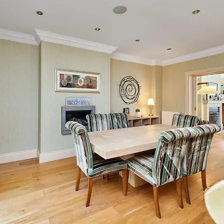 Castleknock Phoenix Park Дом отдыха Дублин